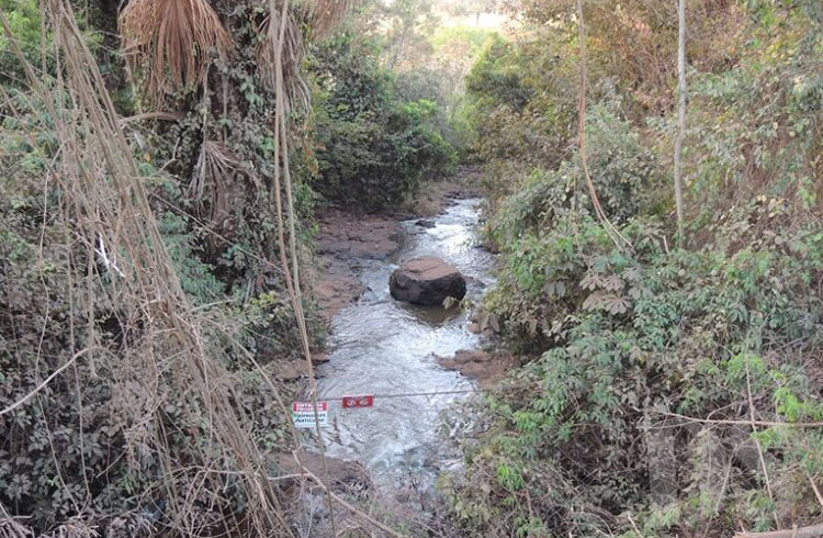 Rio Queima Pé, em Tangará, já mostra vazão reduzida