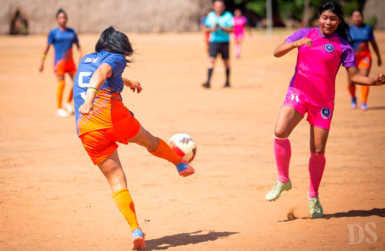 Estudantes de diferentes etnias participam dos Jogos Indígenas