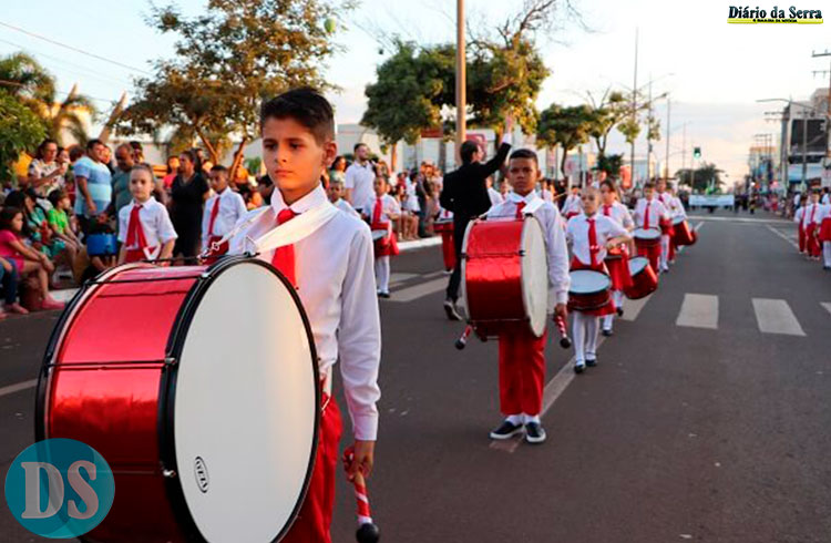 Desfile acontecerá na Avenida Brasil, a partir das 15h30