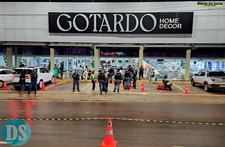 Operação realizada no início da madrugada de domingo