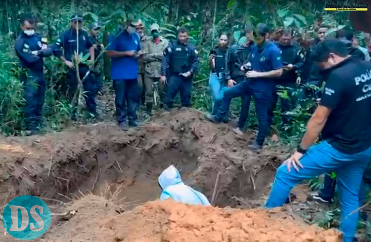 Corpos foram achados enterrados em área de mata