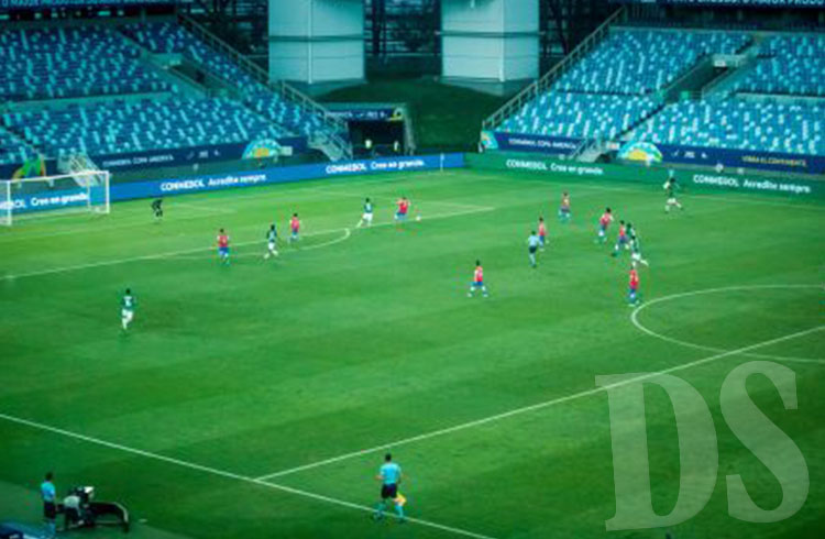 Deputados aprovam retorno parcial de torcedores aos estádios de futebol