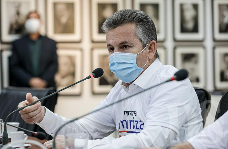 PRÊMIOS POR VACINAÇÃO - “O programa vai dar reconhecimento aos prefeitos que mais trabalham pela vida da população”