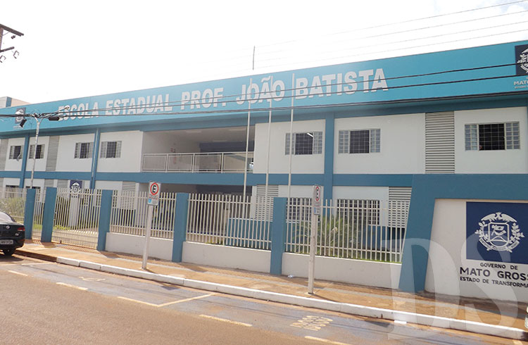 JOÃO BATISTA - Escola suspende atividades para conter surto de Covid-19