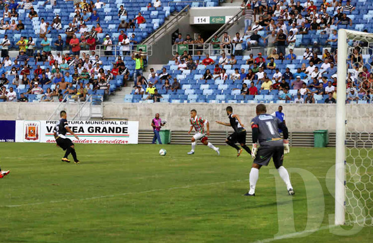LEI 11.483/2021 - Mato Grosso normatiza retorno parcial nos estádios de futebol
