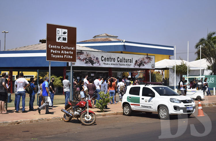Central de Vacinação do Centro Cultural atenderá até as 19 horas nesta quinta-feira