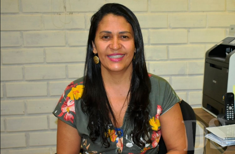 ASSISTÊNCIA SOCIAL – Ana Lúcia Adorno é primeira baixa da gestão Vander Masson