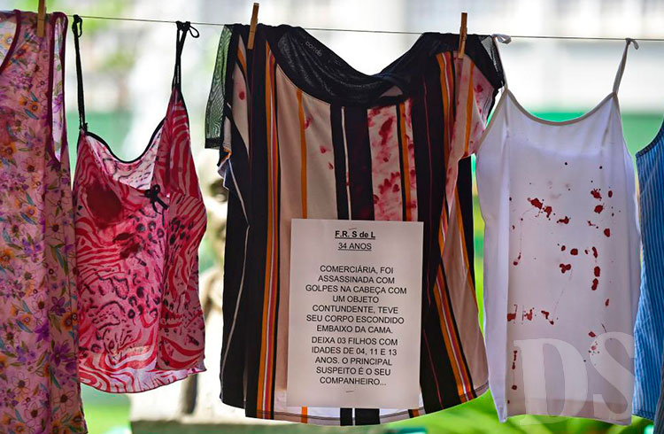 FIM DA VIOLÊNCIA – Conselho Estadual dos Direitos da Mulher realiza ato de protesto em prol das vítimas de feminicídio