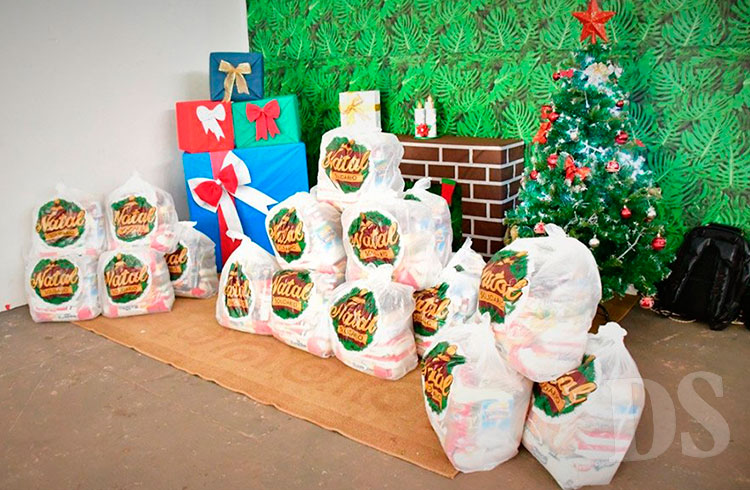 NOVA OLÍMPIA – Assistência Social entrega cestas do Natal Solidário