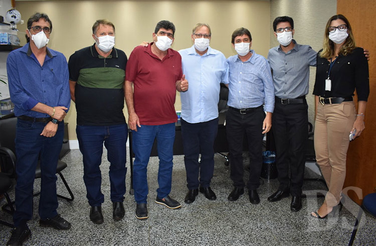 SAÚDE PÚBLICA – Autoridades buscam implantação de neurocirurgias e cirurgias cardíacas em Tangará da Serra