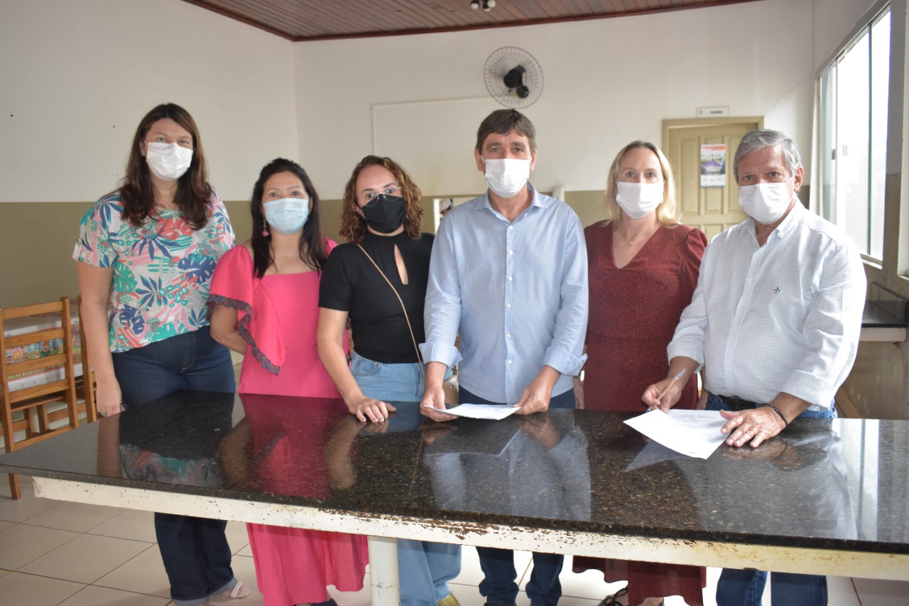 CASA DO IDOSO - Prefeitura repassa R$ 510 mil para Associação Nosso Lar que atende 40 idosos em Tangará da Serra