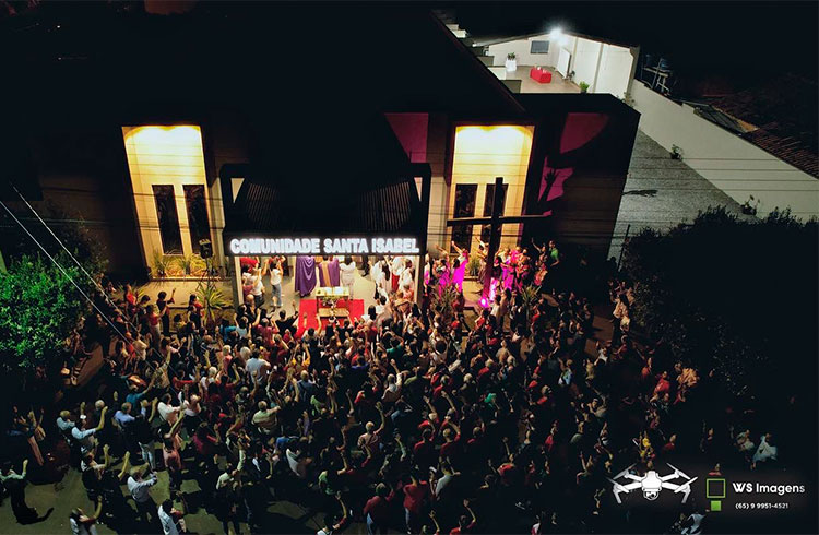 DIA 2 DE ABRIL – Mais de 400 pessoas prestigiam reinauguração da igreja Santa Isabel