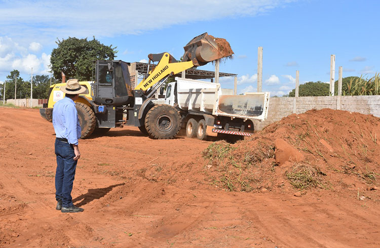 INFRAESTRUTURA – Prefeitura realiza obras de recuperação e limpeza de ruas no Progresso