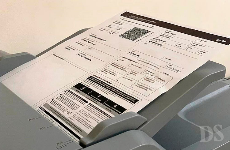 PLACA FINAL 5 – Licenciamento deve ser pago até 31 de maio
