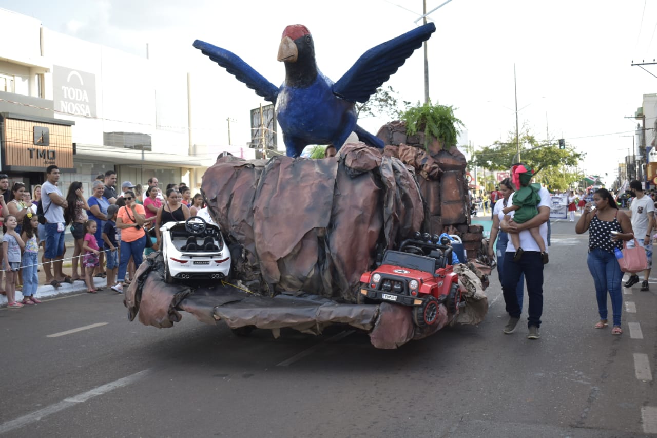 Tangará 46 anos - Desfile cívico volta a ser realizado e emociona tangaraenses