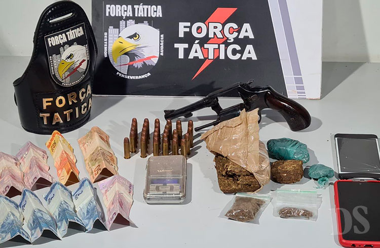 SUSPEITO DE TRÁFICO – Após postagens, Força Tática prende homem com arma de fogo
