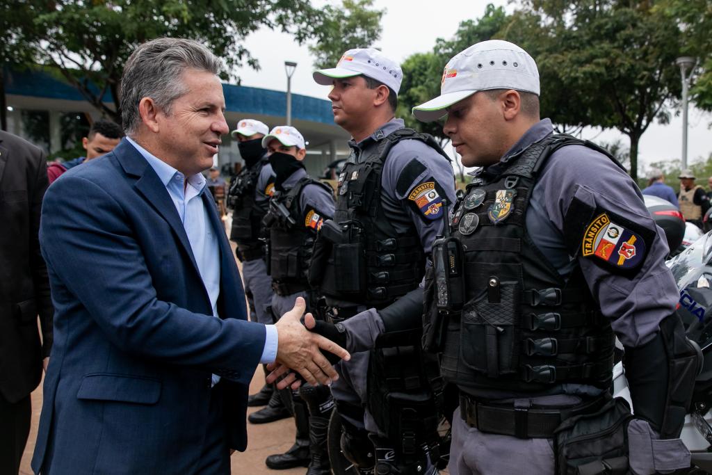 Governo entrega 172 veículos, 181 armas, 110 drones e radiocomunicadores para a Segurança Pública de MT