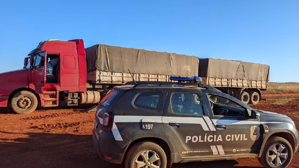 Dupla é presa em flagrante por desvio de carga de soja em Sapezal