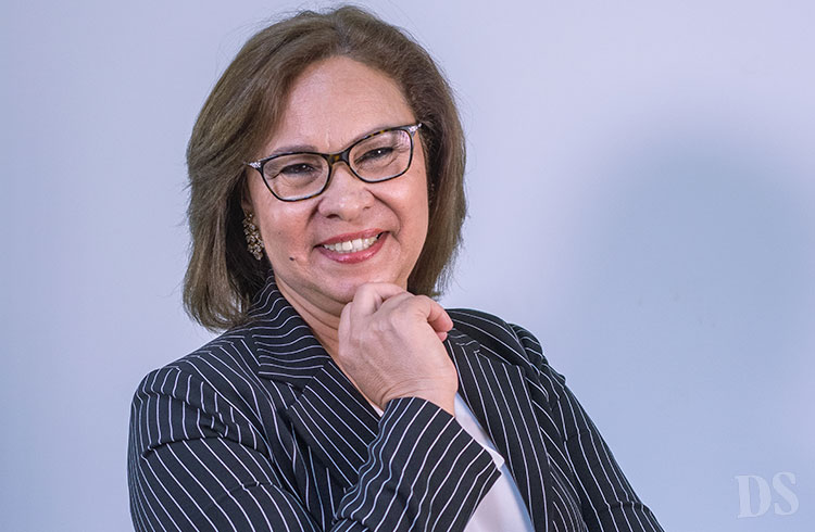 VÂNIA TRETTEL – Candidata apresenta propostas para melhorar a educação