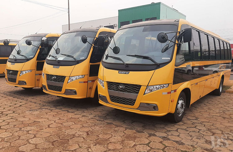 TRANSPORTE ESCOLAR – Novos ônibus começam a chegar para a renovação da frota