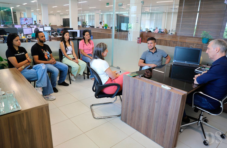 INTERCÂMBIO CULTURAL – Lucas do Rio Verde recebe visita da equipe de Cultura de Tangará da Serra