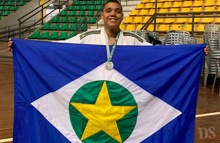 Atleta de Tangará se destaca em jogos nacionais das Instituições Federais