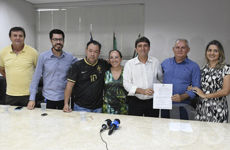 TANGARÁ DA SERRA - Executivo Municipal inicia 2023 com Scolari no comando