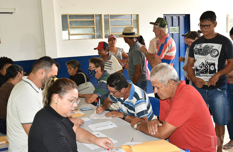 NESTA SEGUNDA-FEIRA – Prefeitura entrega auxílio pedágio a mais de 60 pessoas de comunidades rurais