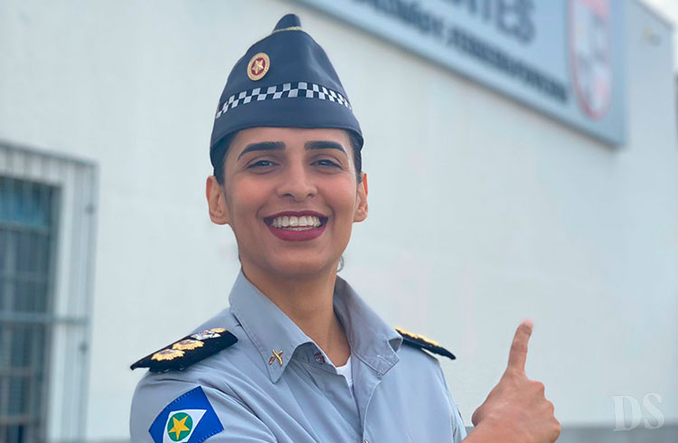 NOVO COMANDO – Tenente-Coronel Nágila assume direção da Escola Militar