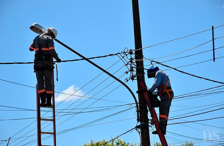INFRAESTRUTURA – Programa MT iluminado já está sendo executado em Tangará da Serra