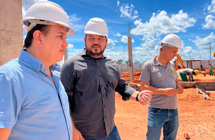 R$ 15,3 MILHÕES – Dr. Manoel visita obras do Sest-Senat em Diamantino