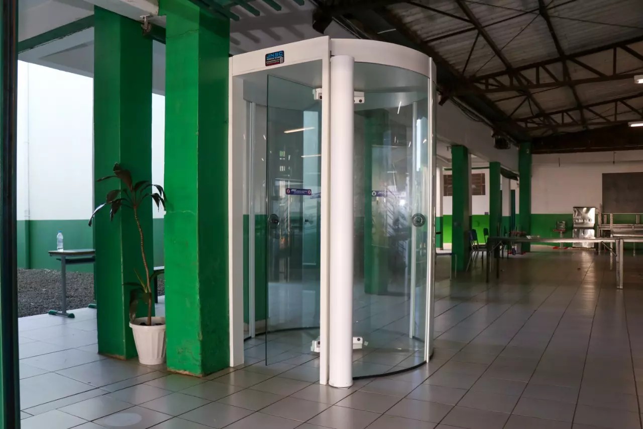 PORTAIS COM DETECTORES DE METAIS – Projeto de lei quer reforçar segurança nas escolas de Tangará da Serra