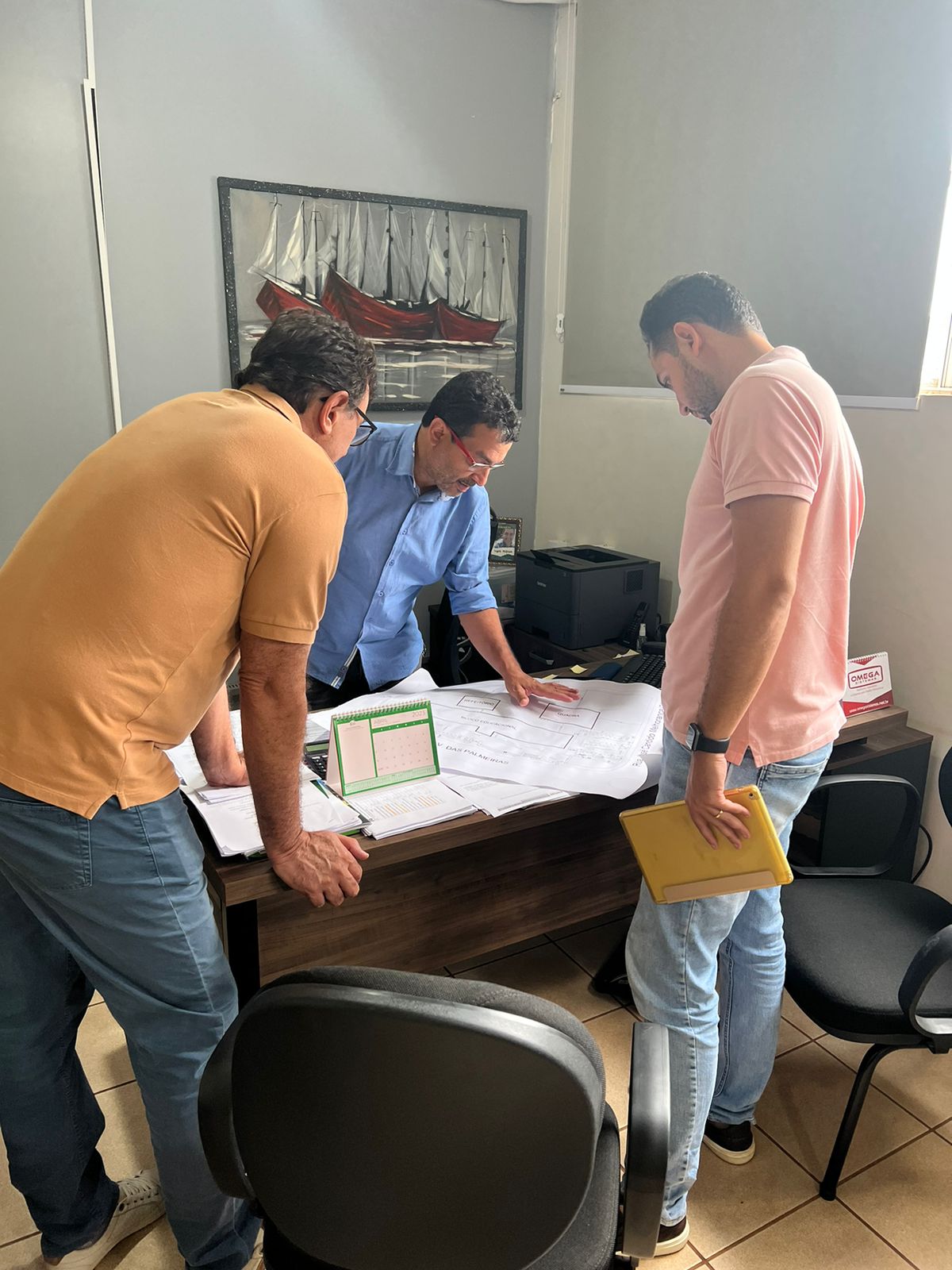 PARA VEREADORES – Secretário apresenta projeto da nova Escola Militar de Tangará