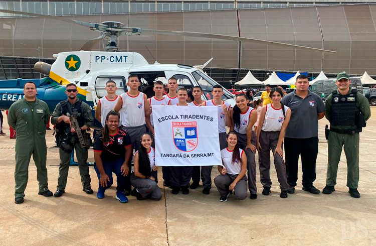 ESCOLA DIFERENCIADA – Escola Tiradentes de Tangará se destaca em jogos estudantis da PM