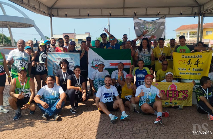 EM BARRA DO BUGRES – Atletas de Tangará participam da tradicional corrida de Santa Cruz