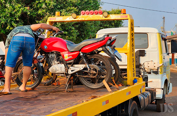 REGIÃO CENTRAL DE TANGARÁ – Jovem é preso pilotando moto com placa adulterada