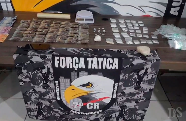 PROGRESSO – Integrante de organização criminosa é preso com mais de 90 porções de drogas