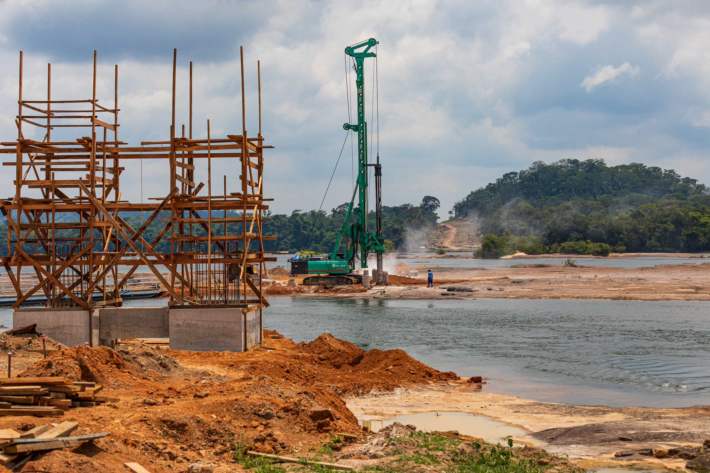 OBRAS EM ANDAMENTO - Maior ponte de Mato Grosso vai aproximar regiões e permitir o desenvolvimento dos municípios