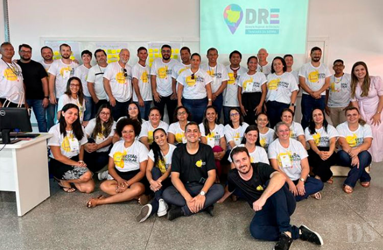 TANGARÁ E REGIÃO – 120 novos gestores escolares da DRE Tangará da Serra são empossados