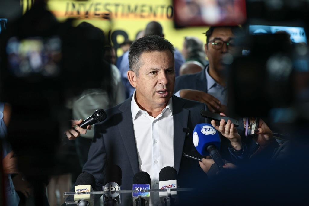 RECORDE EM INFRAESTRUTURA - “Em breve, mais de 100 municípios de MT estarão com suas ruas 100% asfaltadas”, afirma governador