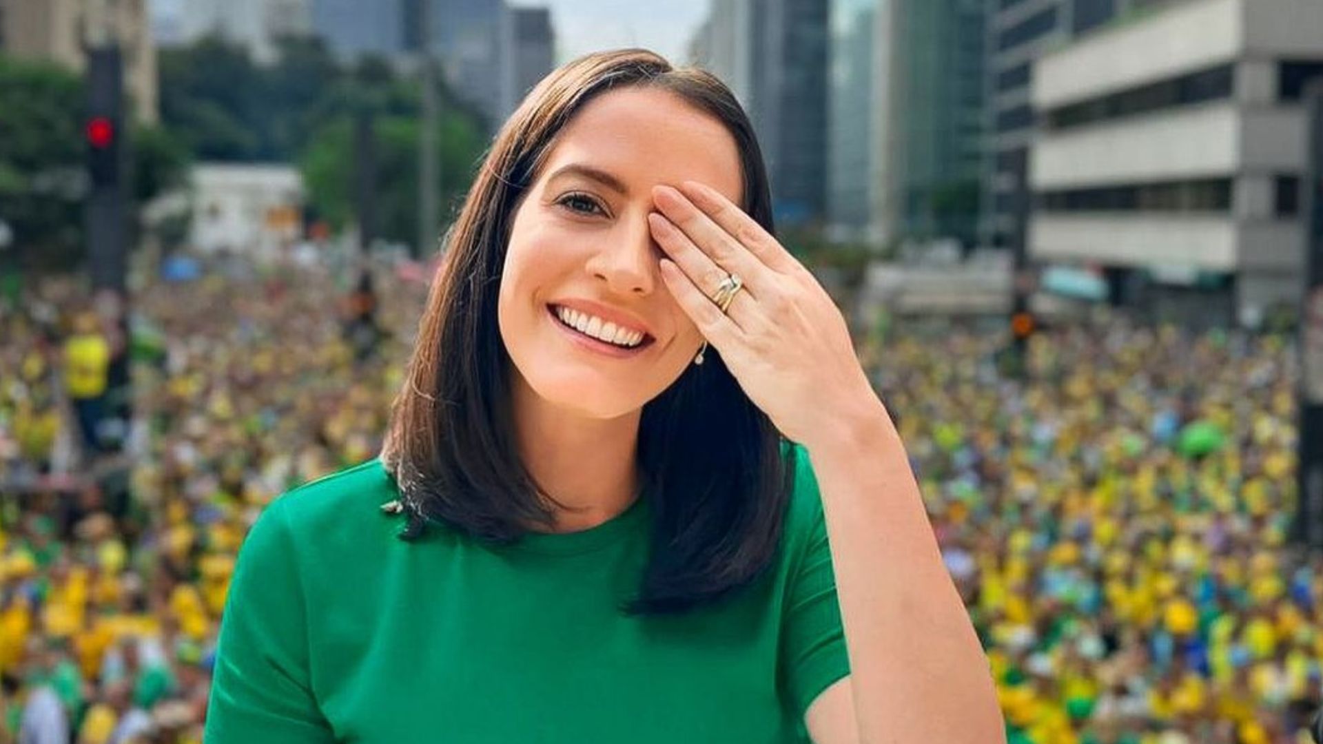 Deputada federal Amália Barros morre aos 39 anos