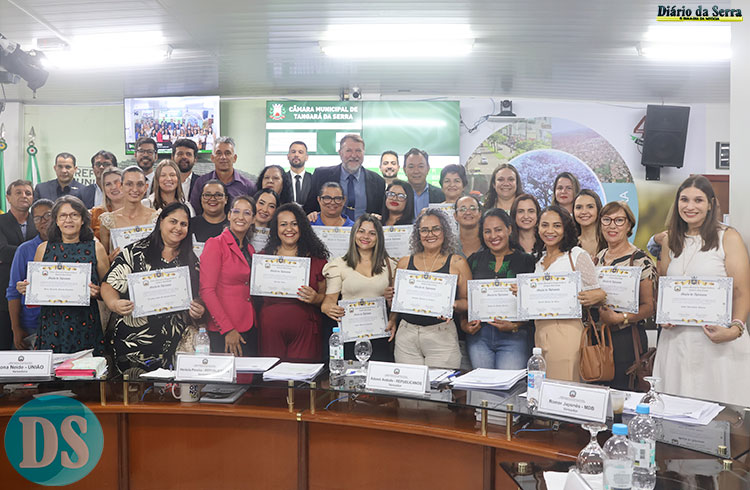 RECONHECIMENTO PÚBLICO – Câmara homenageia mulheres destaques no Município