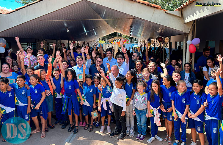 ARTICULADO POR DR. JOÃO – Governo e IFMT assinam termo para melhorias em escola