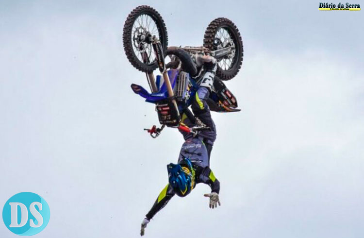 Joaninha disputará Copa Brasil de Motocross Estilo Livre