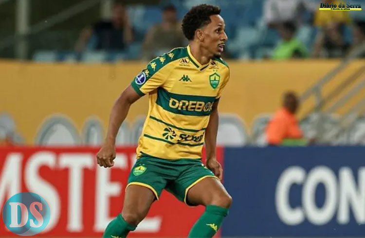 Lucas Mineiro lamenta derrota e vê sequência pesada de jogos