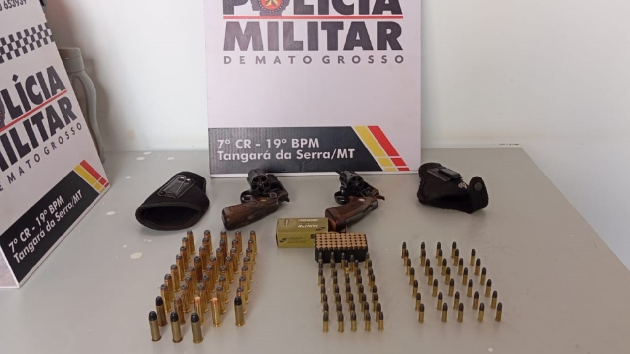 DENÚNCIA – Saco com 167 munições e duas armas de fogo é encontrado pela PM na Feira do Produtor