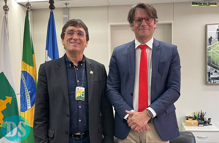 ESTAÇÃO ADUANEIRA – Em reunião na Receita Federal do Brasil, Masson reforça instalação do Porto Seco em Tangará