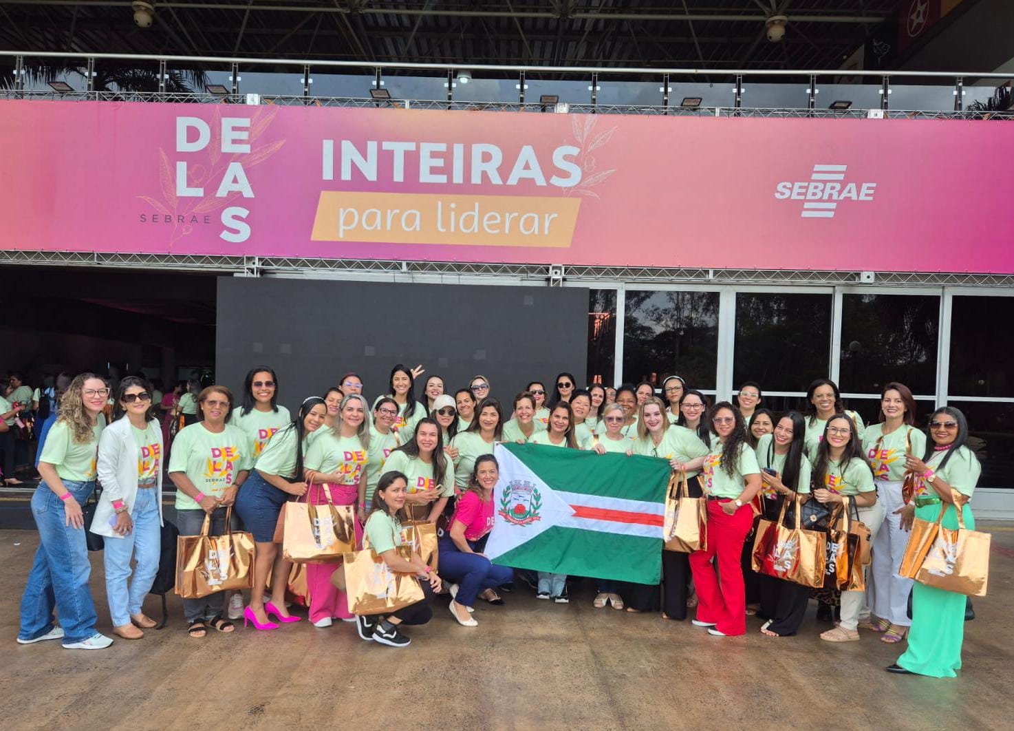 Tangará da Serra leva Caravana de Mulheres Empreendedoras ao evento "Inteiras para Liderar" do Sebrae MT
