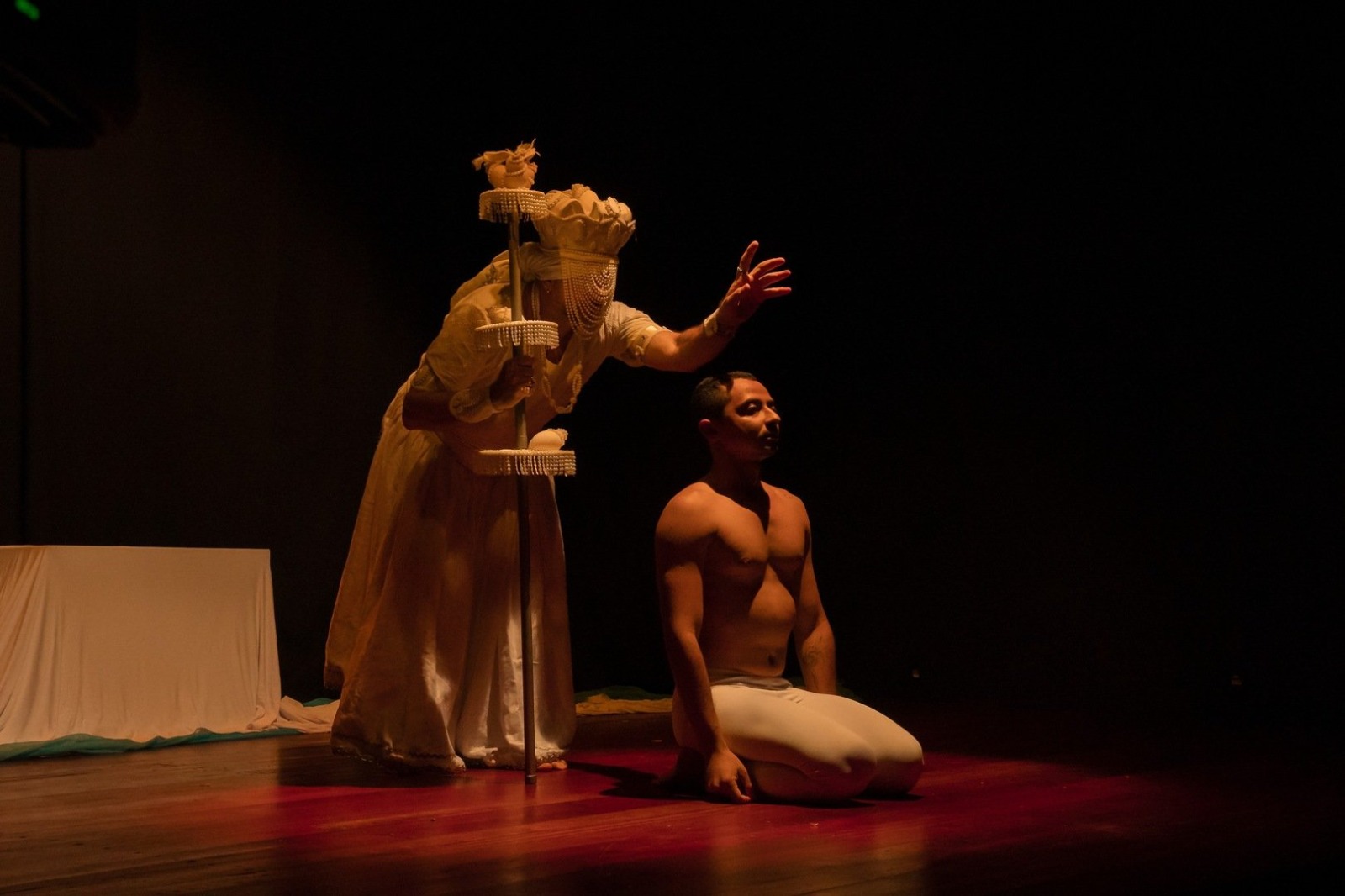 Espetáculo teatral "Iatundê!" traz histórias de resistência e identidade negra a Tangará da Serra