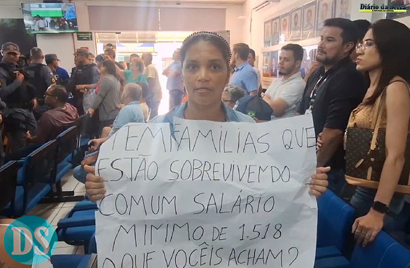 ‘Tem famílias que estão sobrevivendo com um salário mínimo de 1.518, o que vocês acham?’, protestam tangaraenses durante sessão